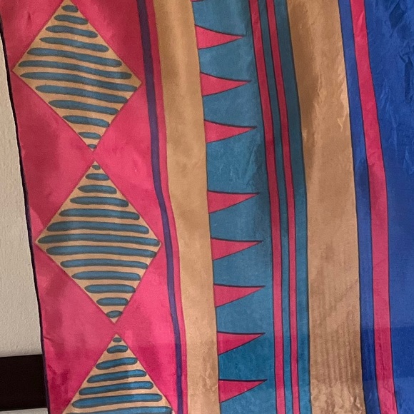 Red, blue, gold colors, geometric shapes, large square scarf - Picture 2 of 5